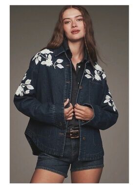 NWT Dolan Left Coast Collection embroidered denim shirt - size Medium